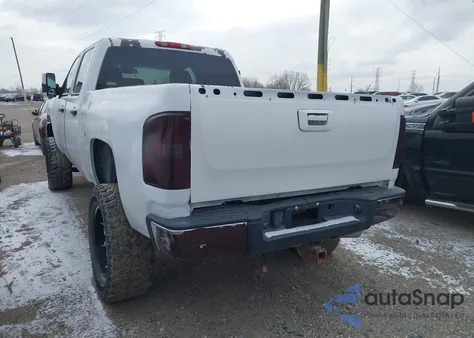 2010 Chevrolet Silverado 2500Hd Ltz z USA, uszkodzony, nr VIN 1GC4KYB62AF113636
